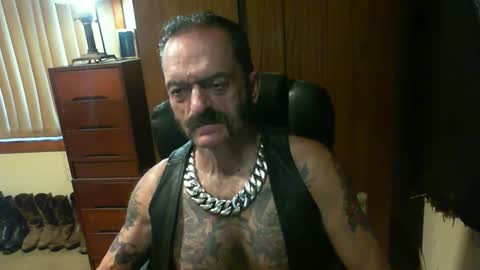 Snapshot of leathergreaser chatting on 12, 2, 2025 leathergreaser online show from 12, 2, 2025