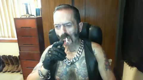 Snapshot of leathergreaser chatting on 13, 2, 2025 leathergreaser online show from 13, 2, 2025