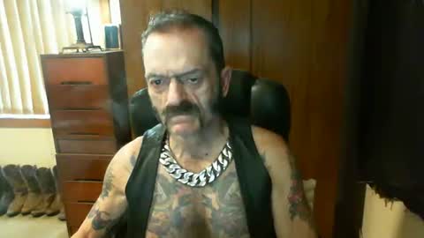 Snapshot of leathergreaser chatting on 14, 2, 2025 leathergreaser online show from 14, 2, 2025
