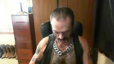 Snapshot of leathergreaser chatting on 16, 2, 2025 leathergreaser online show from 16, 2, 2025