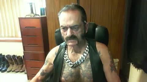 Snapshot of leathergreaser chatting on 20, 2, 2025 leathergreaser online show from 20, 2, 2025