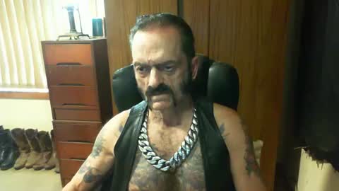 Snapshot of leathergreaser chatting on 21, 2, 2025 leathergreaser online show from 21, 2, 2025