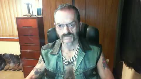 Snapshot of leathergreaser chatting on 24, 2, 2025 leathergreaser online show from 24, 2, 2025