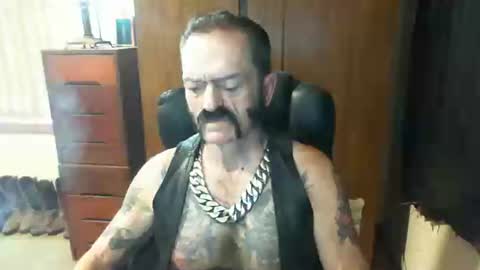 Snapshot of leathergreaser chatting on 26, 2, 2025 leathergreaser online show from 26, 2, 2025