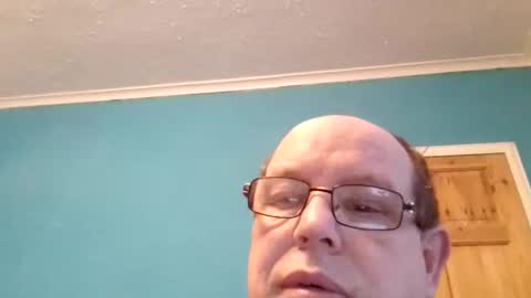 Snapshot of leatherpants68 chatting on 22, 12, 2025 leatherpants68 online show from 22, 12, 2025