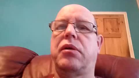 Snapshot of leatherpants68 chatting on 8, 1, 2026 leatherpants68 online show from 8, 1, 2026