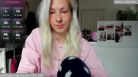 Snapshot of leavixx chatting on 23, 12, 2024 LeaVixx online show from 23, 12, 2024