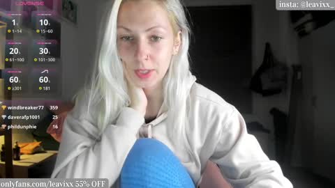 Snapshot of leavixx chatting on 3, 3, 2025 LeaVixx online show from 3, 3, 2025