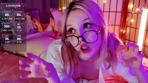 Snapshot of lee_ex chatting on 19, 10, 2025 Lee ex online show from 19, 10, 2025