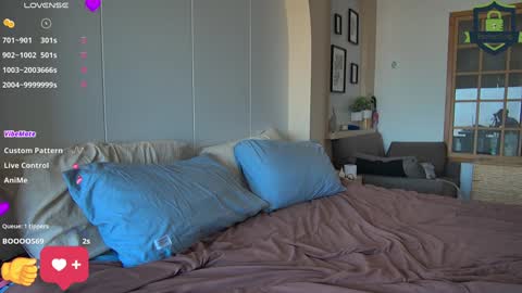 Snapshot of leediseeeex chatting on 12, 12, 2024 ELSA AND SAM online show from 12, 12, 2024