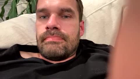 Snapshot of leexxx_69 chatting on 13, 11, 2025 leexxx_69 online show from 13, 11, 2025