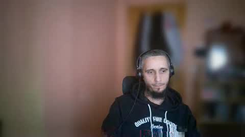 lefrenchiies online show from 10, 4, 2026