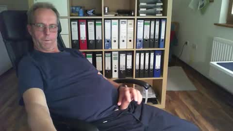 Dave online show from 9, 10, 2025