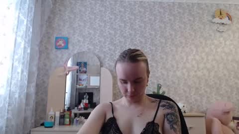 Snapshot of leggywily25 chatting on 5, 3, 2025 leggywily25 online show from 5, 3, 2025