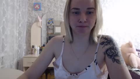 Snapshot of leggywily25 chatting on 10, 3, 2025 leggywily25 online show from 10, 3, 2025