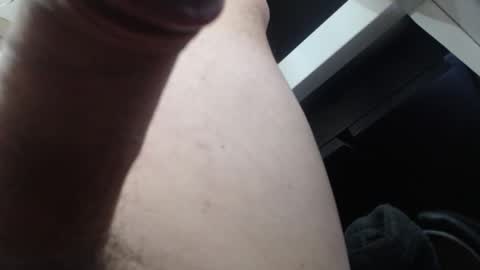 Snapshot of legstrong chatting on 12, 11, 2025 legstrong online show from 12, 11, 2025