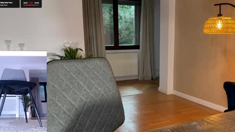 Elle  online show from 5, 12, 2025