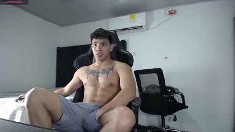 Snapshot of lei_77 chatting on 27, 12, 2024 Lei online show from 27, 12, 2024