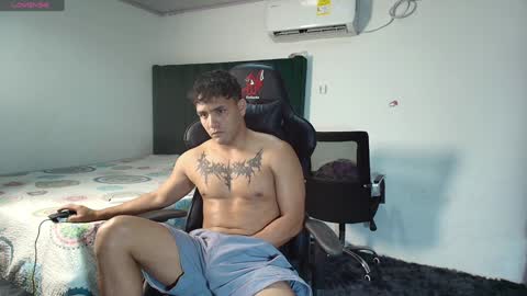 Snapshot of lei_77 chatting on 11, 1, 2025 Lei online show from 11, 1, 2025