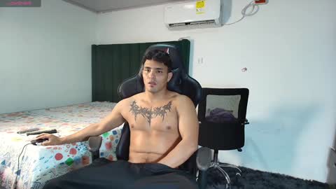 Snapshot of lei_77 chatting on 14, 1, 2025 Lei online show from 14, 1, 2025