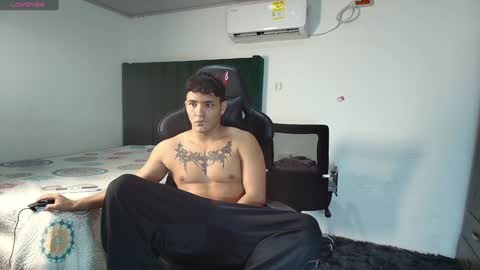 Snapshot of lei_77 chatting on 23, 1, 2025 Lei online show from 23, 1, 2025