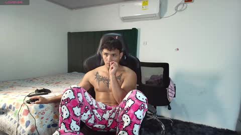 Snapshot of lei_77 chatting on 25, 1, 2025 Lei online show from 25, 1, 2025