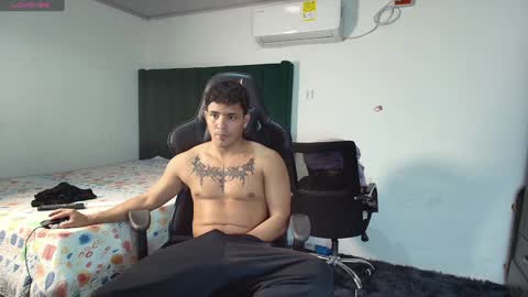 Snapshot of lei_77 chatting on 30, 1, 2025 Lei online show from 30, 1, 2025