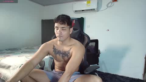 Snapshot of lei_77 chatting on 5, 2, 2025 Lei online show from 5, 2, 2025