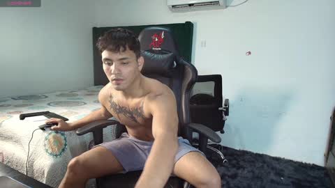 Snapshot of lei_77 chatting on 6, 2, 2025 Lei online show from 6, 2, 2025