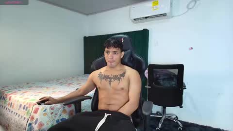 Snapshot of lei_77 chatting on 12, 2, 2025 Lei online show from 12, 2, 2025