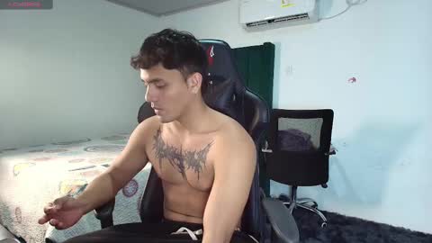 Snapshot of lei_77 chatting on 16, 2, 2025 Lei online show from 16, 2, 2025