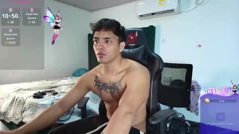 Snapshot of lei_77 chatting on 19, 2, 2025 Lei online show from 19, 2, 2025