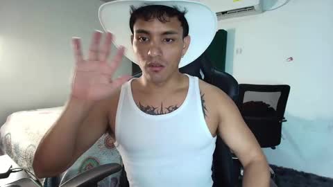 Snapshot of lei_77 chatting on 1, 3, 2025 Lei online show from 1, 3, 2025