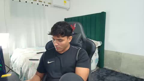 Snapshot of lei_77 chatting on 28, 9, 2025 Lei online show from 28, 9, 2025