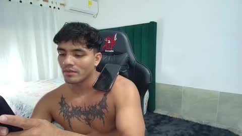 Snapshot of lei_77 chatting on 4, 10, 2025 Lei online show from 4, 10, 2025