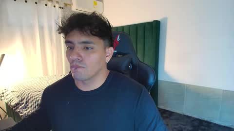 Snapshot of lei_77 chatting on 29, 11, 2025 Lei online show from 29, 11, 2025