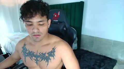 Snapshot of lei_77 chatting on 18, 4, 2026 Lei online show from 18, 4, 2026