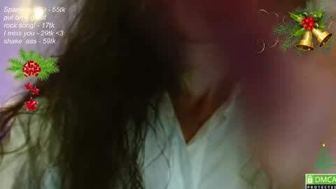 hey Im Leia and I love rock  online show from 7, 12, 2024