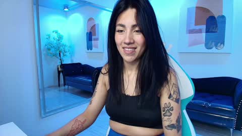 Snapshot of leia_queens chatting on 1, 2, 2025 Leia. online show from 1, 2, 2025