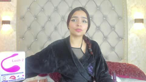 Snapshot of leigh_angels chatting on 20, 12, 2024 LEIGH ANGELS online show from 20, 12, 2024