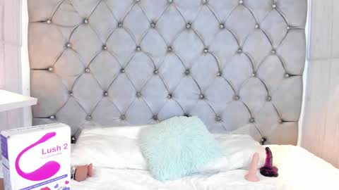 Snapshot of leigh_angels chatting on 31, 12, 2024 LEIGH ANGELS online show from 31, 12, 2024