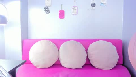 Snapshot of leigh_angels chatting on 12, 2, 2025 LEIGH ANGELS online show from 12, 2, 2025
