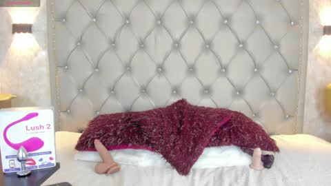 Snapshot of leigh_angels chatting on 6, 3, 2025 LEIGH ANGELS online show from 6, 3, 2025