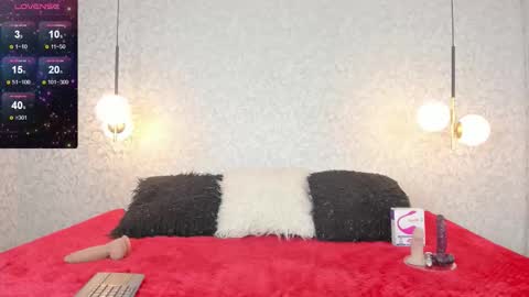 Snapshot of leigh_angels chatting on 23, 10, 2025 LEIGH ANGELS online show from 23, 10, 2025