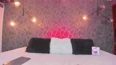 LEIGH ANGELS online show from 26, 2, 2026