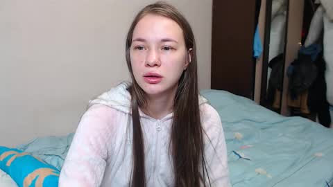 Snapshot of leila_bambi chatting on 17, 2, 2025 leila_bambi online show from 17, 2, 2025