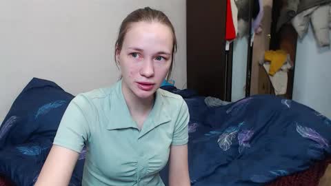 Snapshot of leila_bambi chatting on 12, 3, 2025 leila_bambi online show from 12, 3, 2025