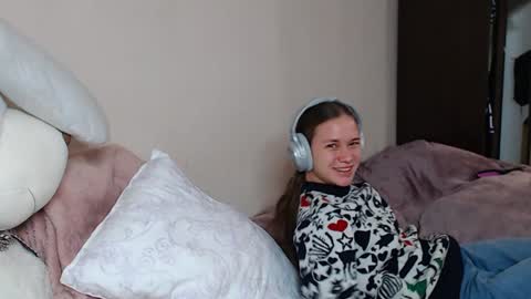 Snapshot of leila_bambi_ chatting on 6, 12, 2024 leila_bambi_ online show from 6, 12, 2024