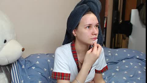 Snapshot of leila_bambi_ chatting on 9, 12, 2024 leila_bambi_ online show from 9, 12, 2024