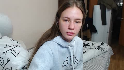 Snapshot of leila_bambi_ chatting on 25, 12, 2024 leila_bambi_ online show from 25, 12, 2024
